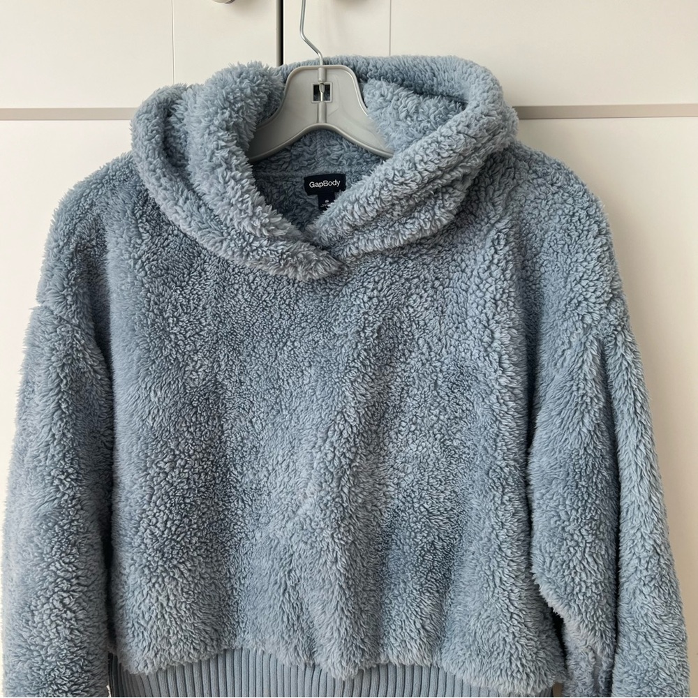 Gap Sherpa Sweater Cropped Hoodie Fuzzy Top size Small - Picture 5 of 9